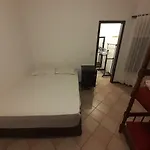 Hostel Nômades